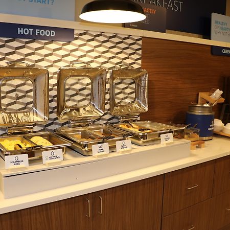 Holiday Inn Express By Ihg Douglas Eksteriør bilde