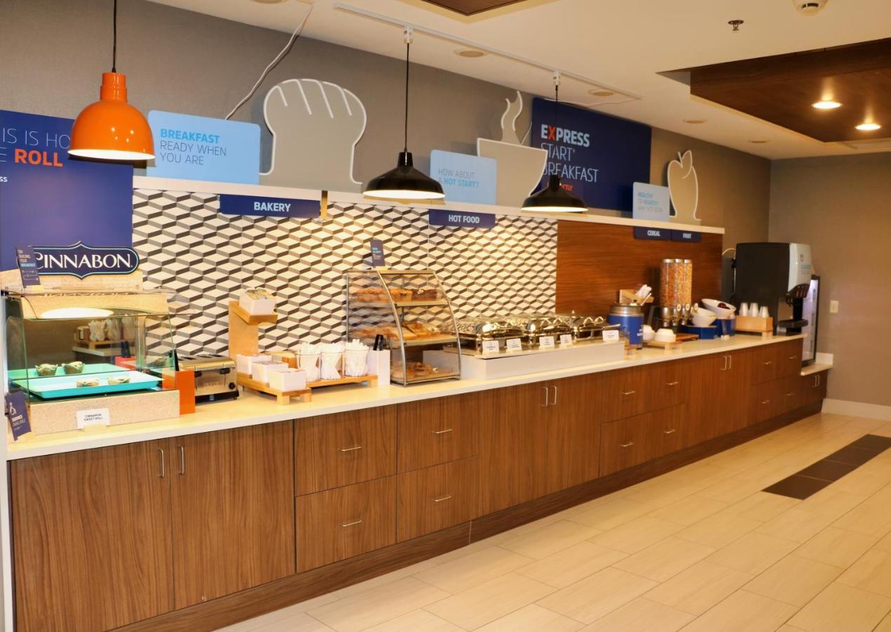 Holiday Inn Express By Ihg Douglas Eksteriør bilde