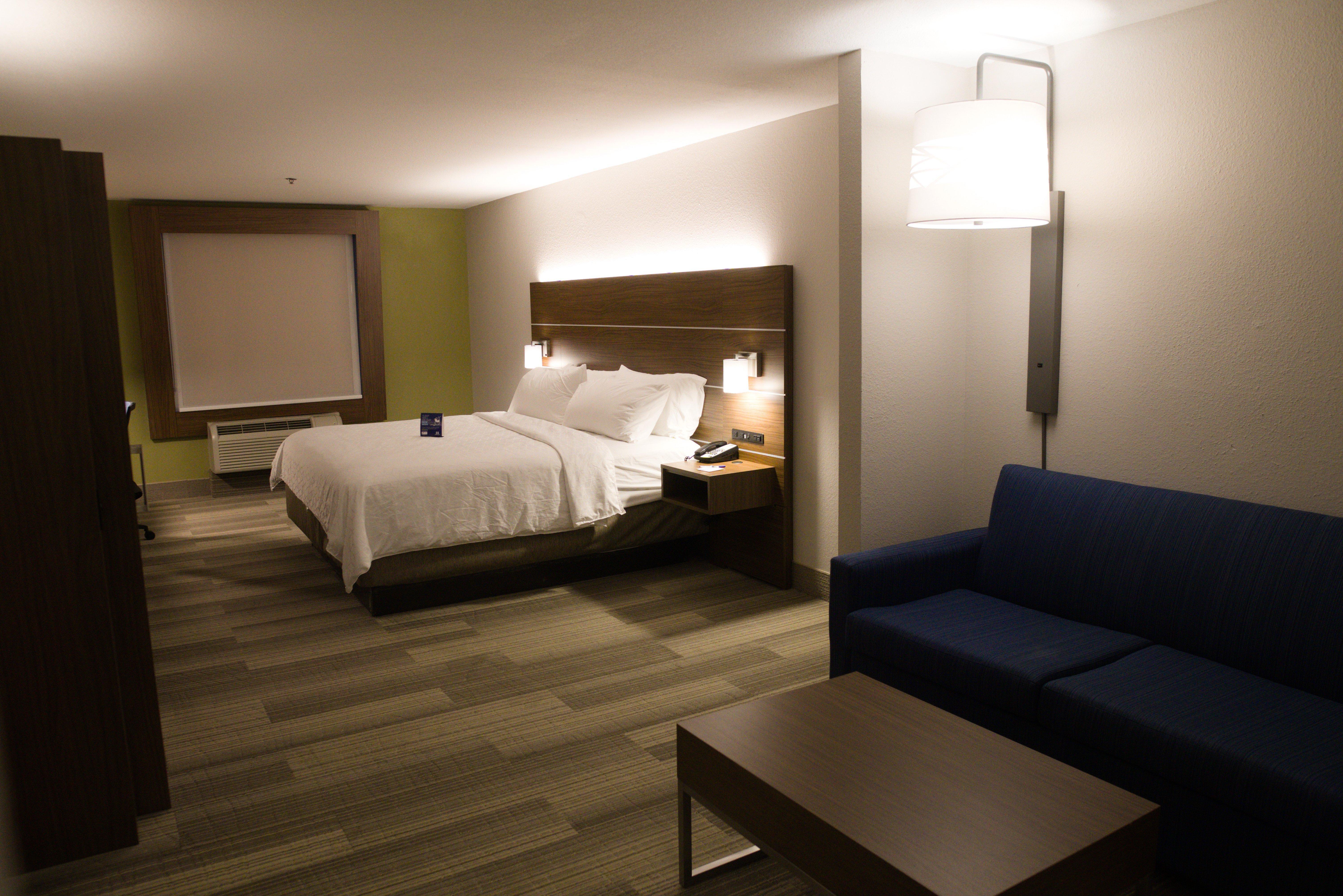 Holiday Inn Express By Ihg Douglas Eksteriør bilde